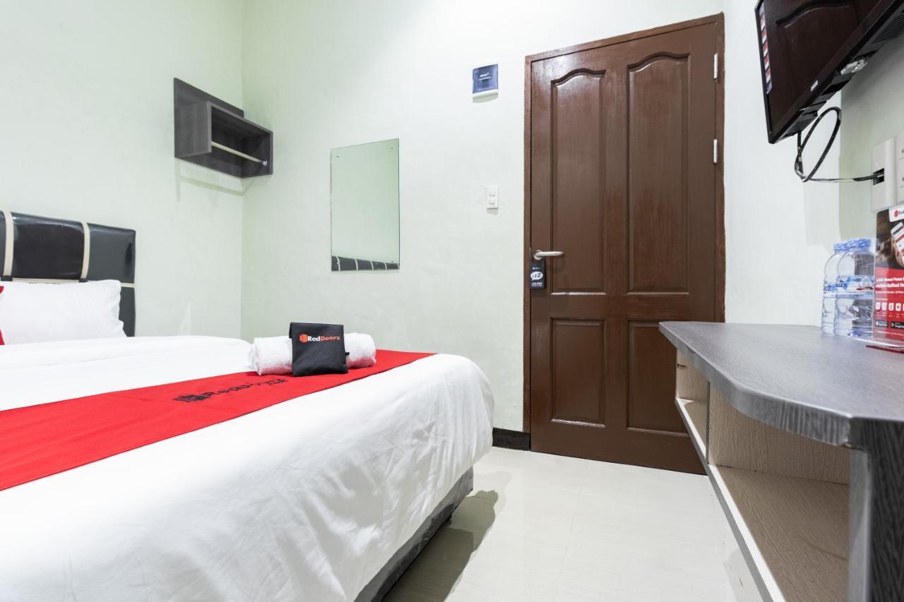 Reddoorz Near Medan Amplas Deli Tua Eksteriør bilde