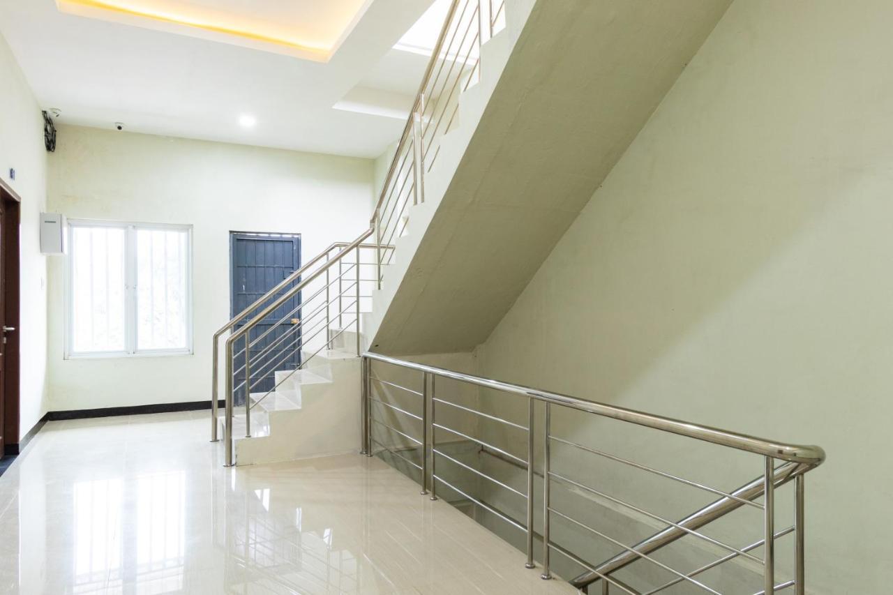Reddoorz Near Medan Amplas Deli Tua Eksteriør bilde