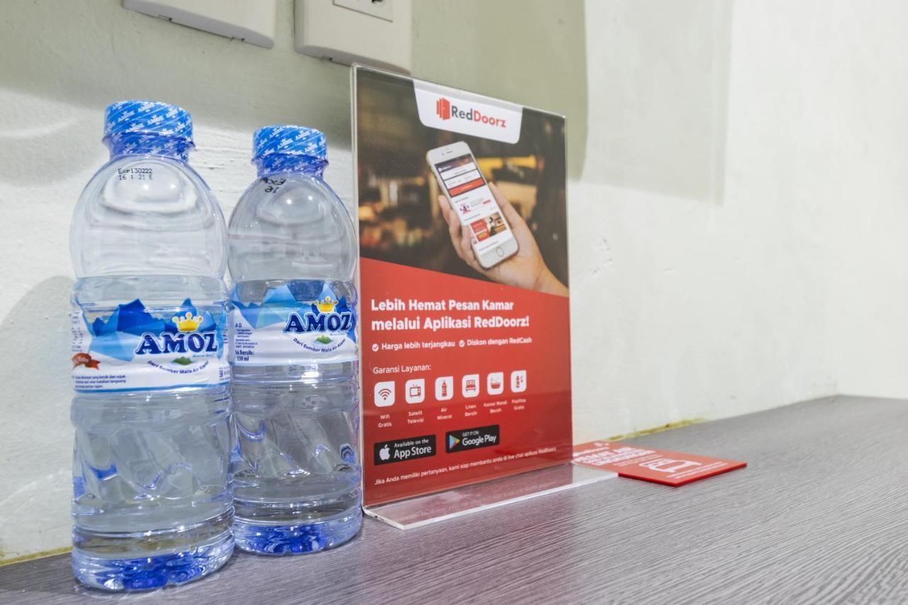 Reddoorz Near Medan Amplas Deli Tua Eksteriør bilde